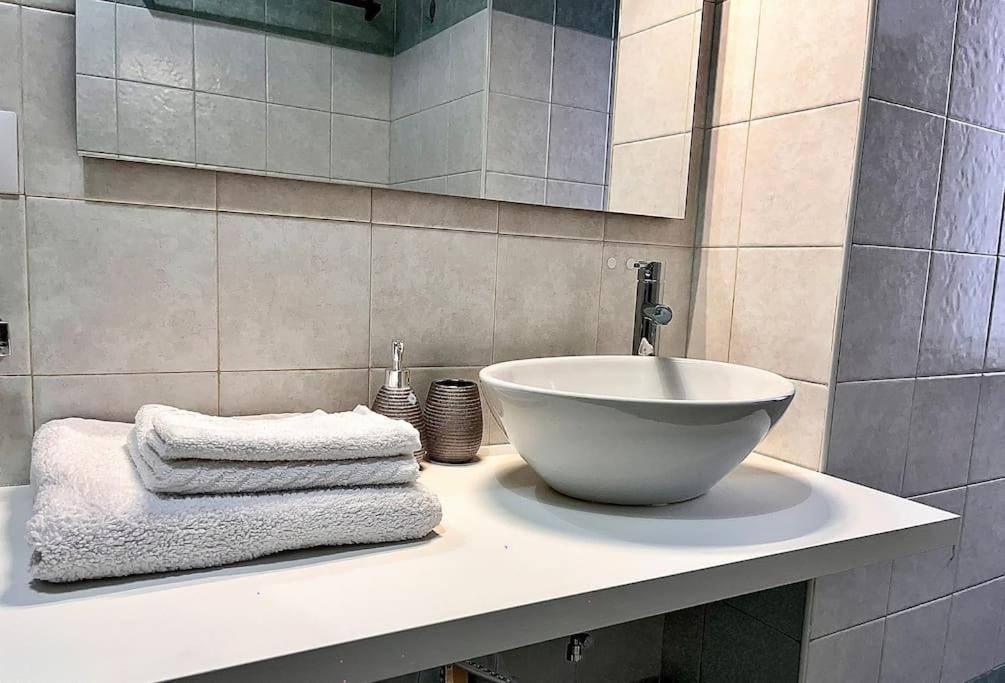 Apartamento Loft Deluxe Metro Bengasi Turín Exterior foto